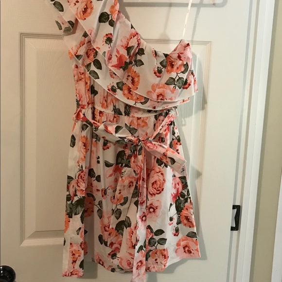 One shoulder floral dress - Picture 2 of 5